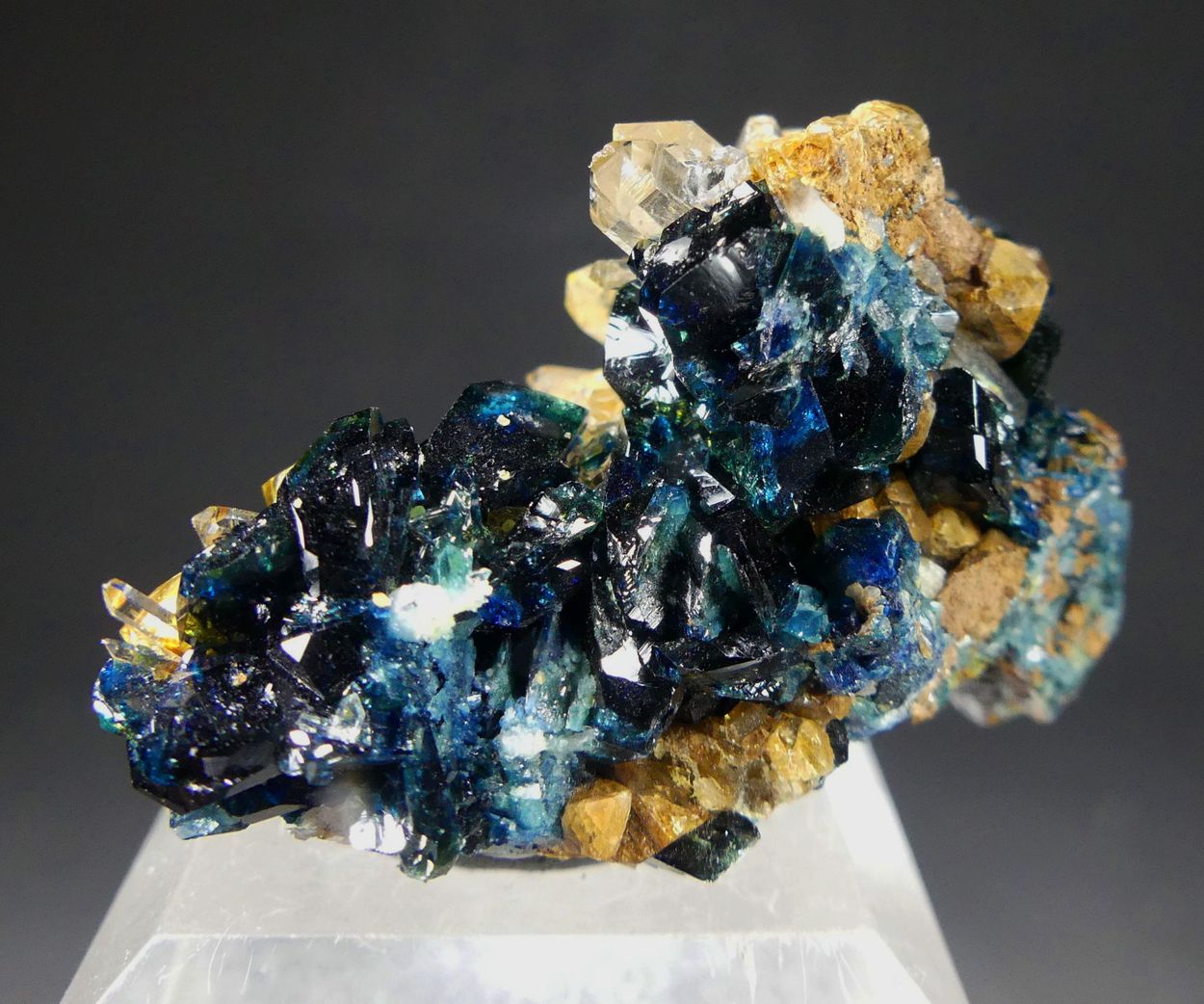 Lazulite w/ Siderite, outlets Quartz